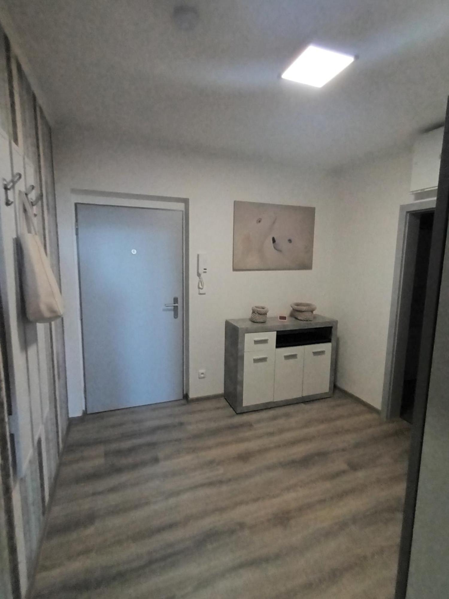 Apartman-Znojmo Buitenkant foto